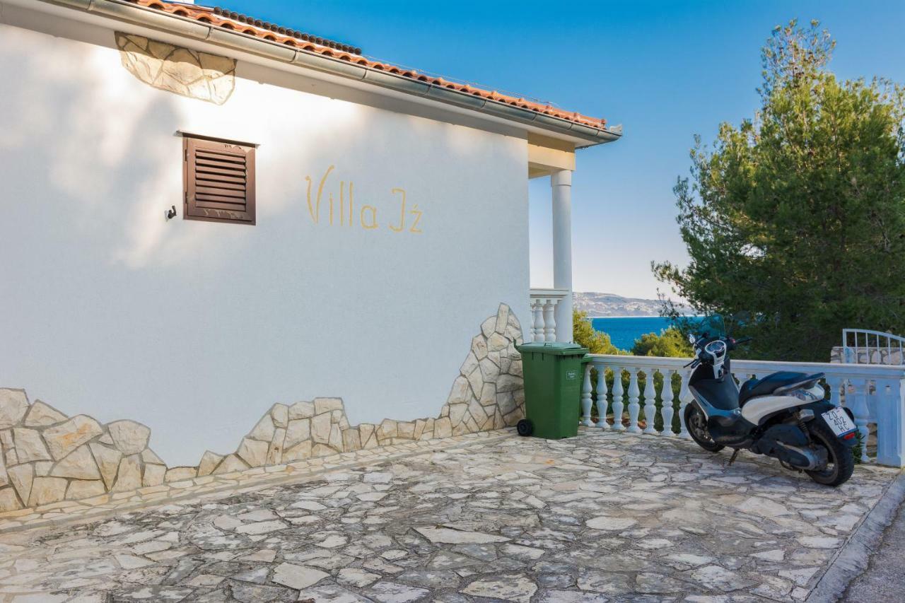 Villa Iz Вели-Иж Экстерьер фото